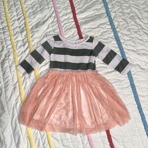 Beautiful flowy dress!